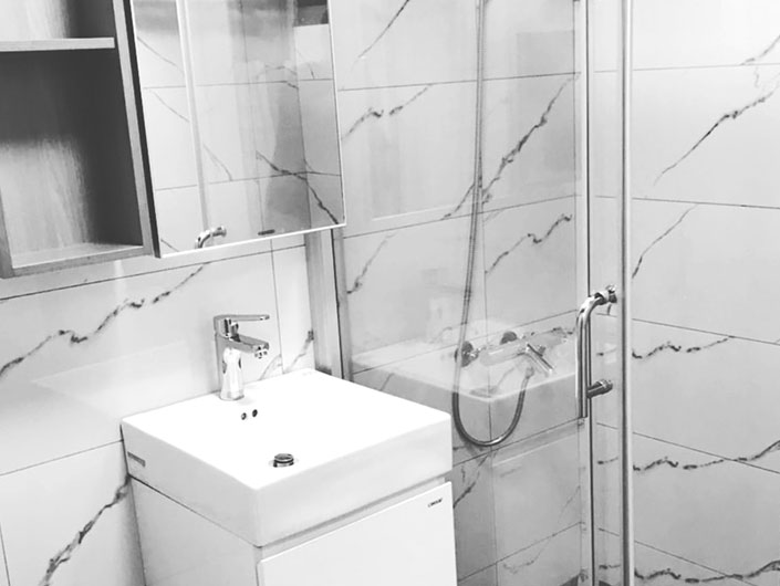 錦城企業(yè)社/臺(tái)南各種門(mén)窗買(mǎi)賣(mài)/淋浴拉門(mén)、玄關(guān)門(mén)..等